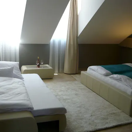 The Unforgettable - Tiliana By Homoky &